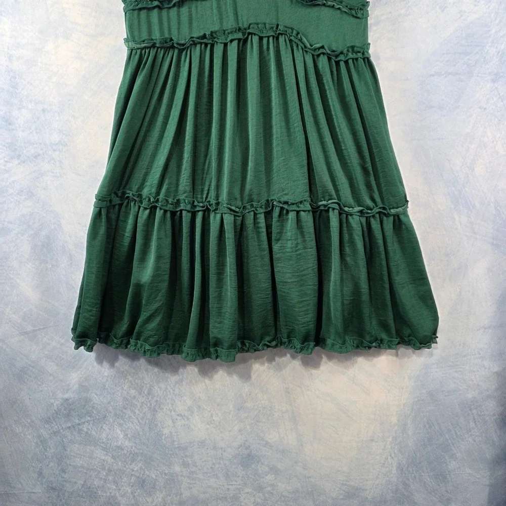 She + Sky Emerald Green Ruffle Tiered‎ Babydoll Mini Dress Cross Back Small